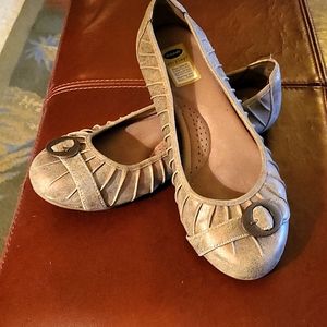 Dr. Scholls Gold Flats Size 7.5